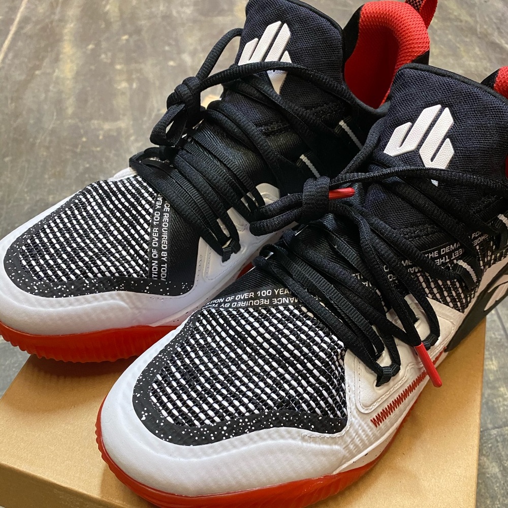 Men’s JJ Watt 3, Size 10 training shoes